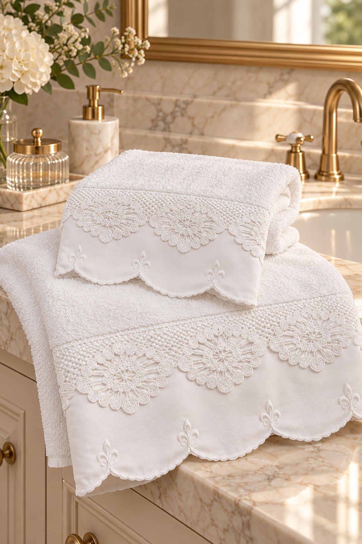 Alvin besticktes Handtuch (30 x 50 cm)