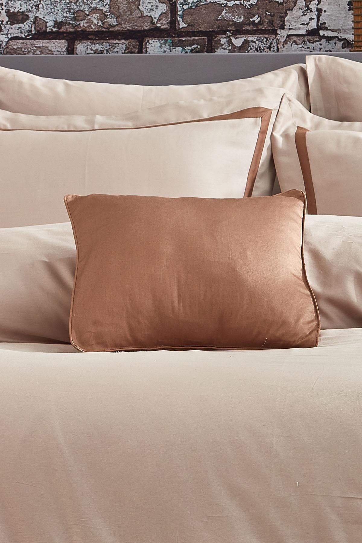 Carisma 7-teiliges Bettwäsche-Set aus Baumwollsatin, Super King Size, mit Biese