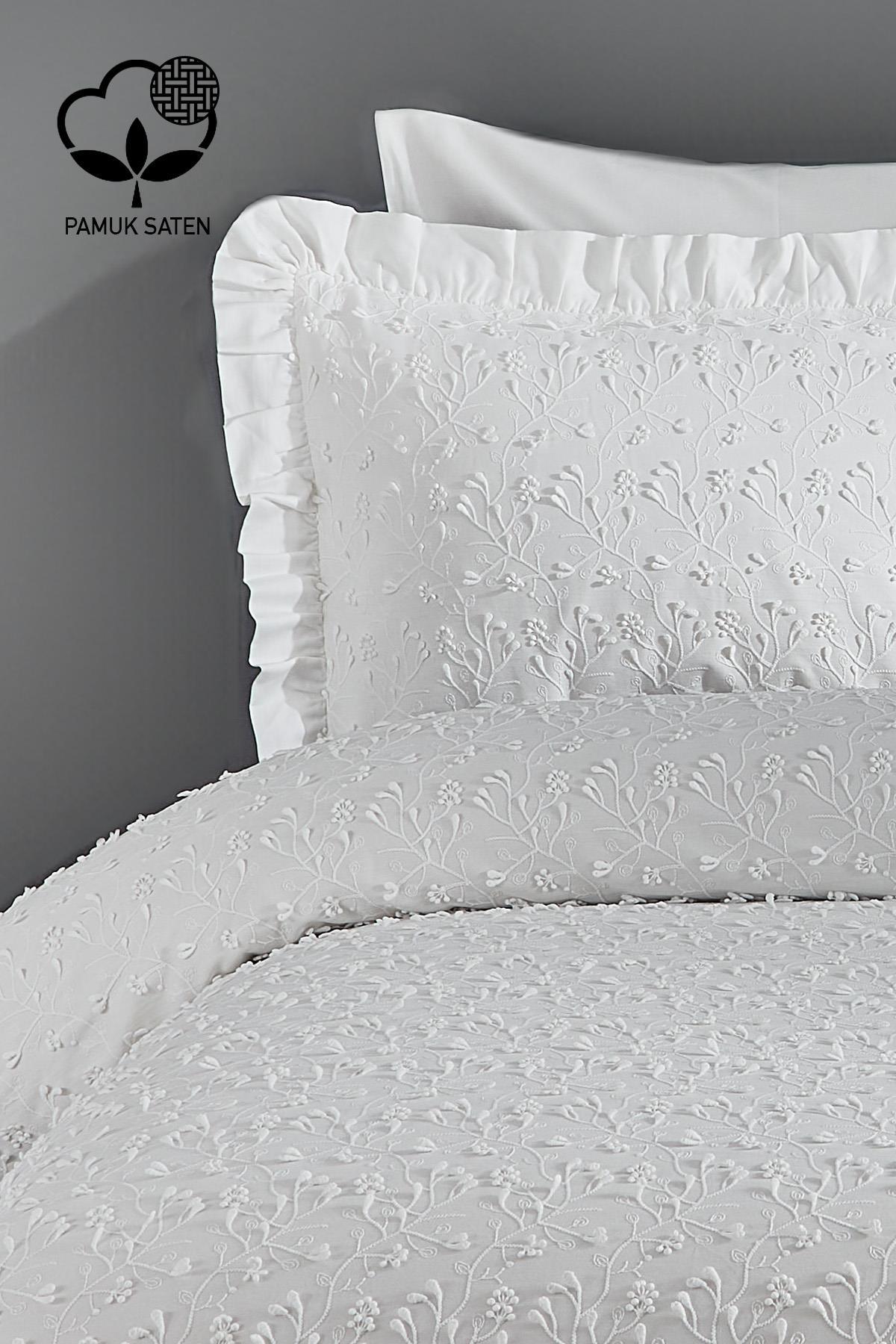 Bettwäsche-Set aus Baumwollsatin für Doppelbett, weiß mit Stickerei und Kissenbezug mit Rüschen