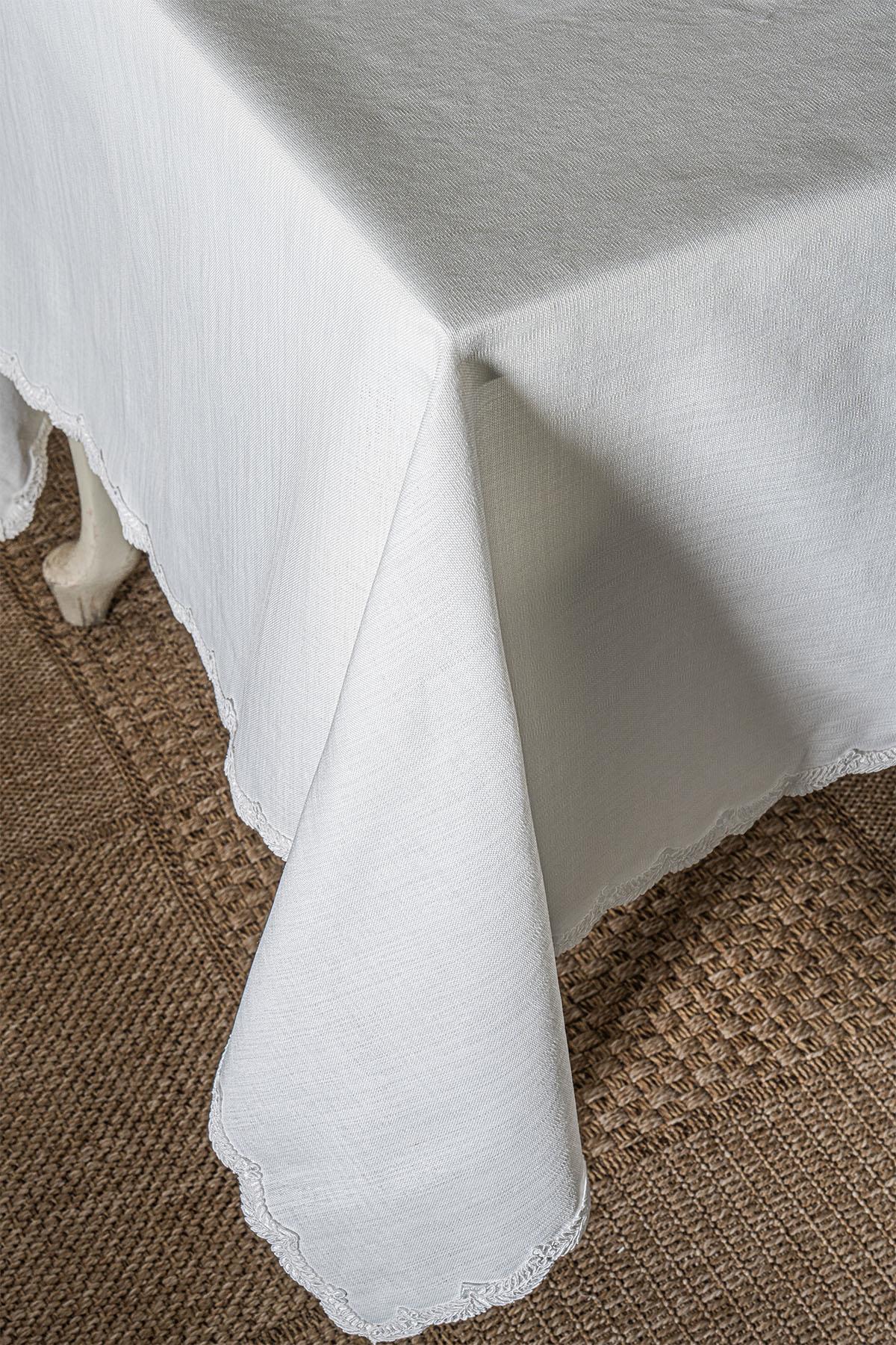 Elegante bestickte, fleckenabweisende und pflegeleichte Tischdecke (160 x 260 cm)