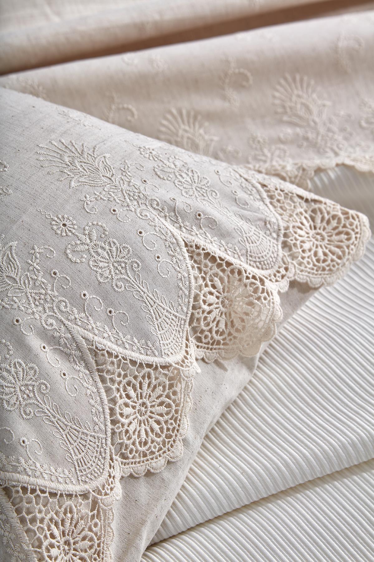 Emma Dantelli Super King Size 7-teiliges Bettwäsche- und Tagesdecken-Set – Nazik Home – Wert für mein Zuhause!