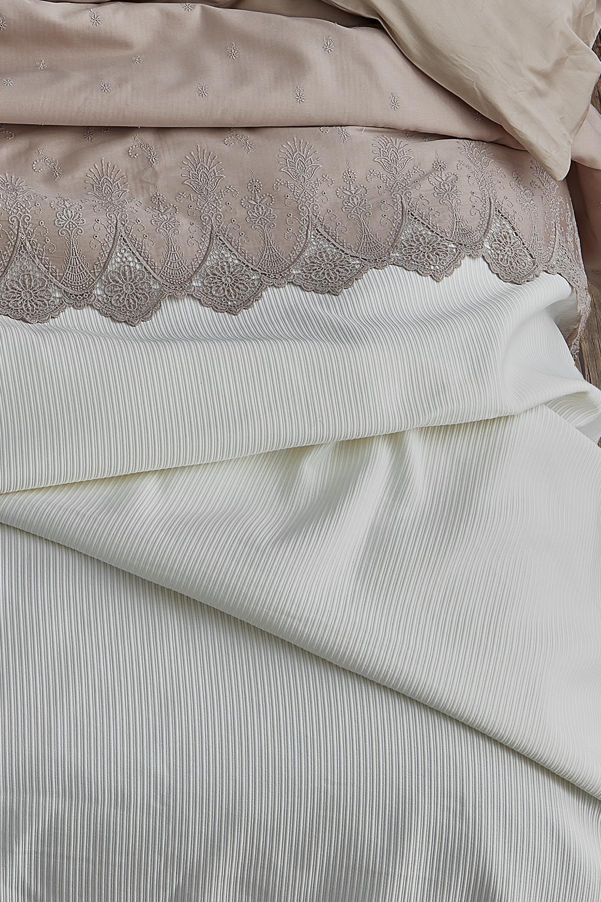 Emma Dantelli Super King Size 7-teiliges Bettwäsche- und Tagesdecken-Set – Nazik Home – Wert für mein Zuhause!