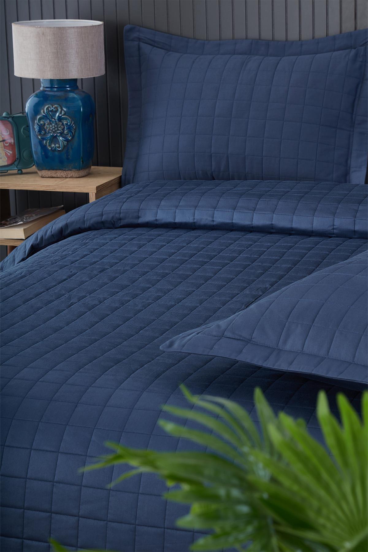 Dunkelblaue gesteppte Tagesdecke für Doppelbett mit Kissenbezug, moderne Schlafzimmerdekoration