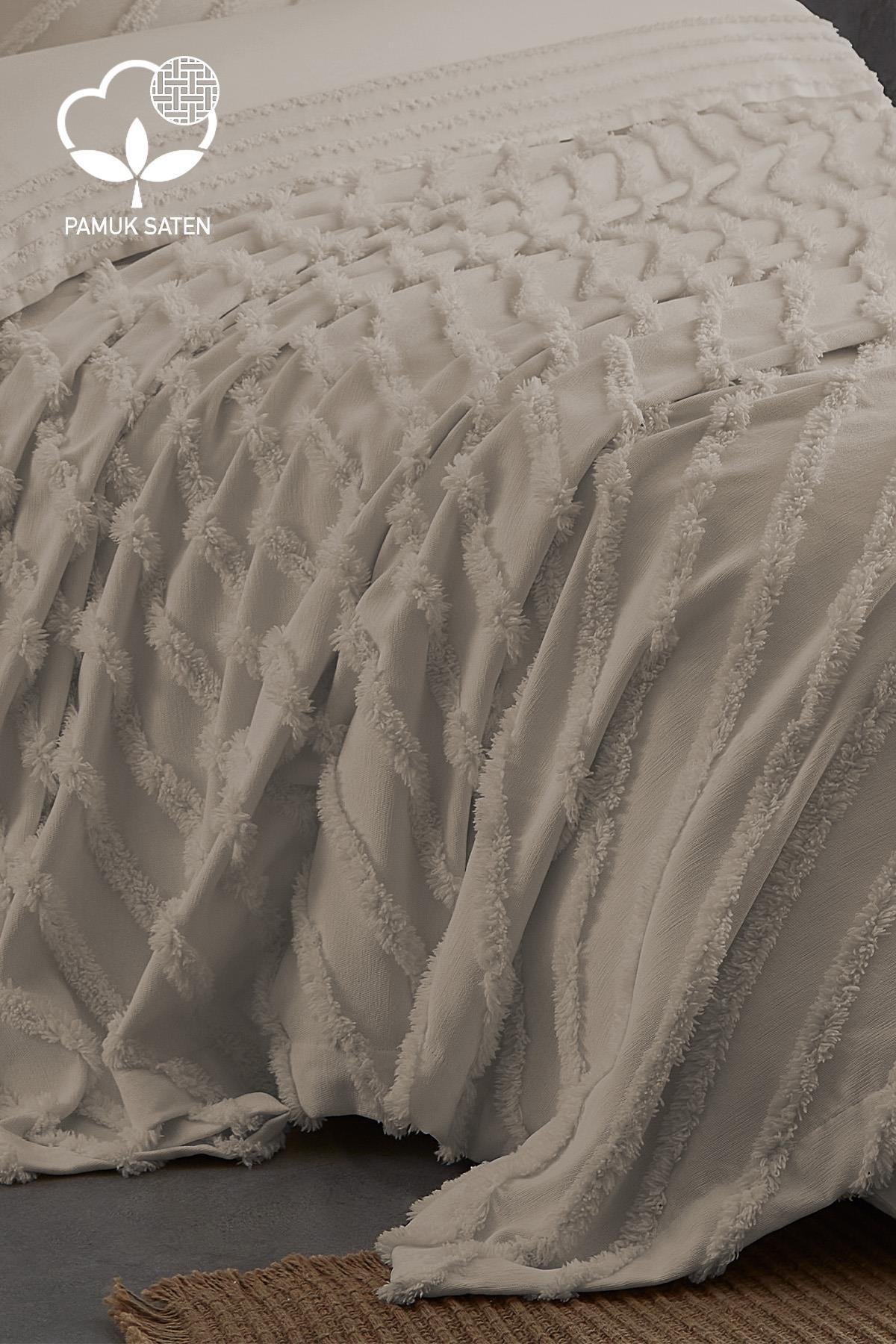 Baumwollsatin-Bettwäscheset für Doppelbett in Creme mit strukturierter Oberfläche und Detailansicht