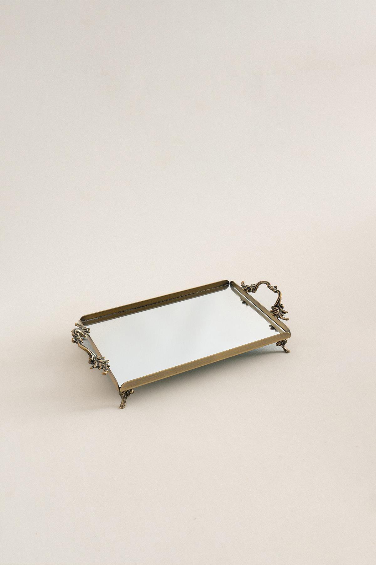 Kleine rechteckige Servierplatte in Antik-Optik mit eleganten Metallgriffen