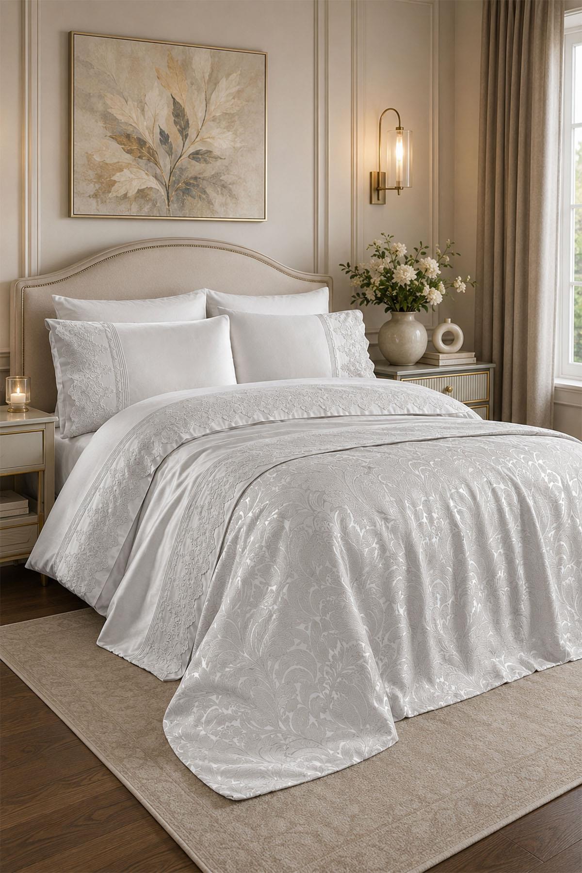 Marissa Guipure and Jacquard Cotton Satin Piqué Duvet Cover Set