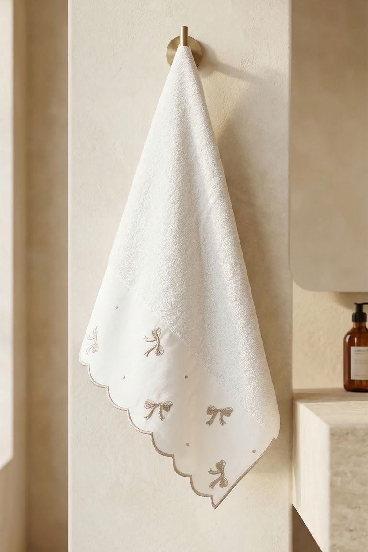 Serena Bow Embroidered Hand Towel (30 x 50 cm)