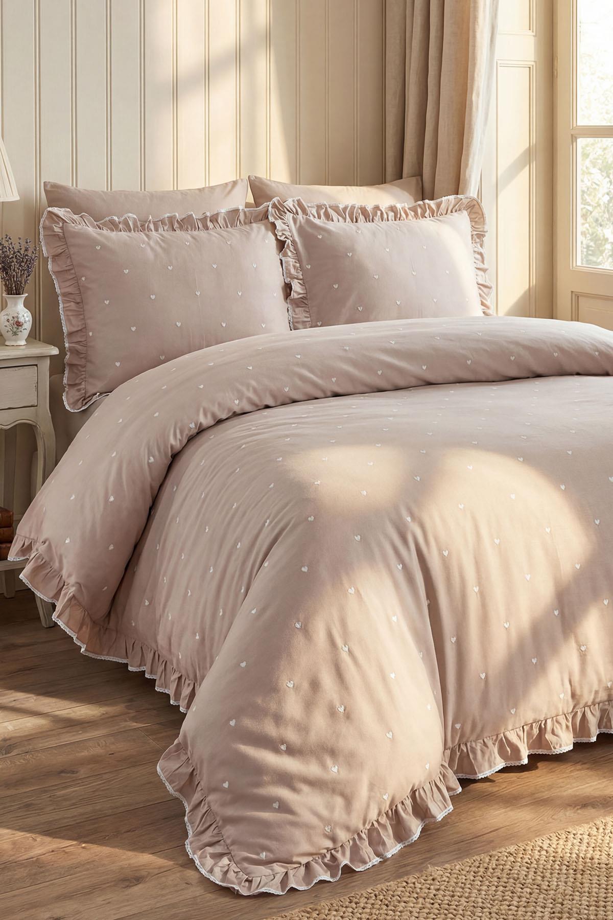Amore Heart Embroidered Cotton Satin King Size 6-Piece Duvet Cover Set