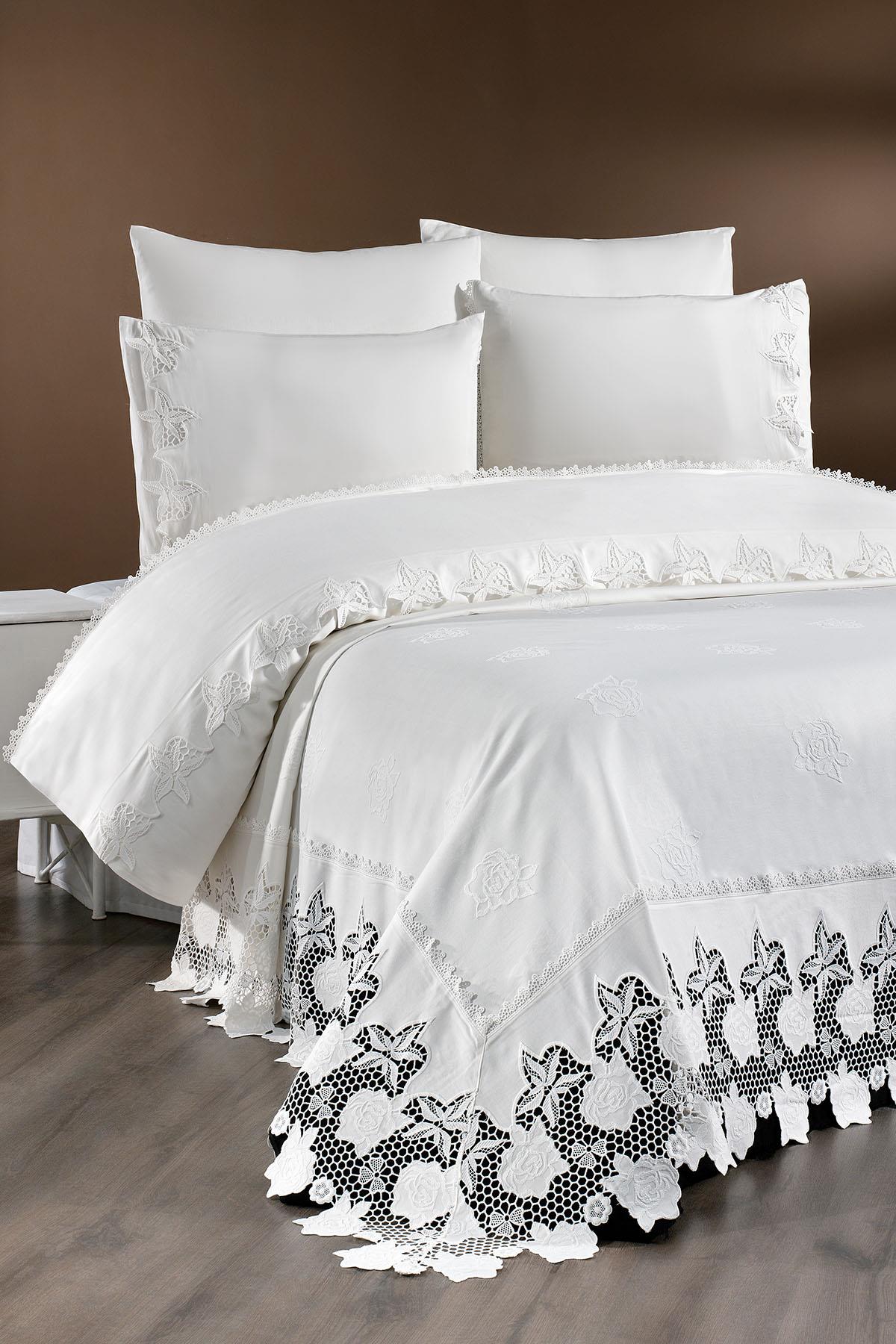 Ethnic-besticktes 7-teiliges Doppelbettwäsche- und Tagesdecken-Set