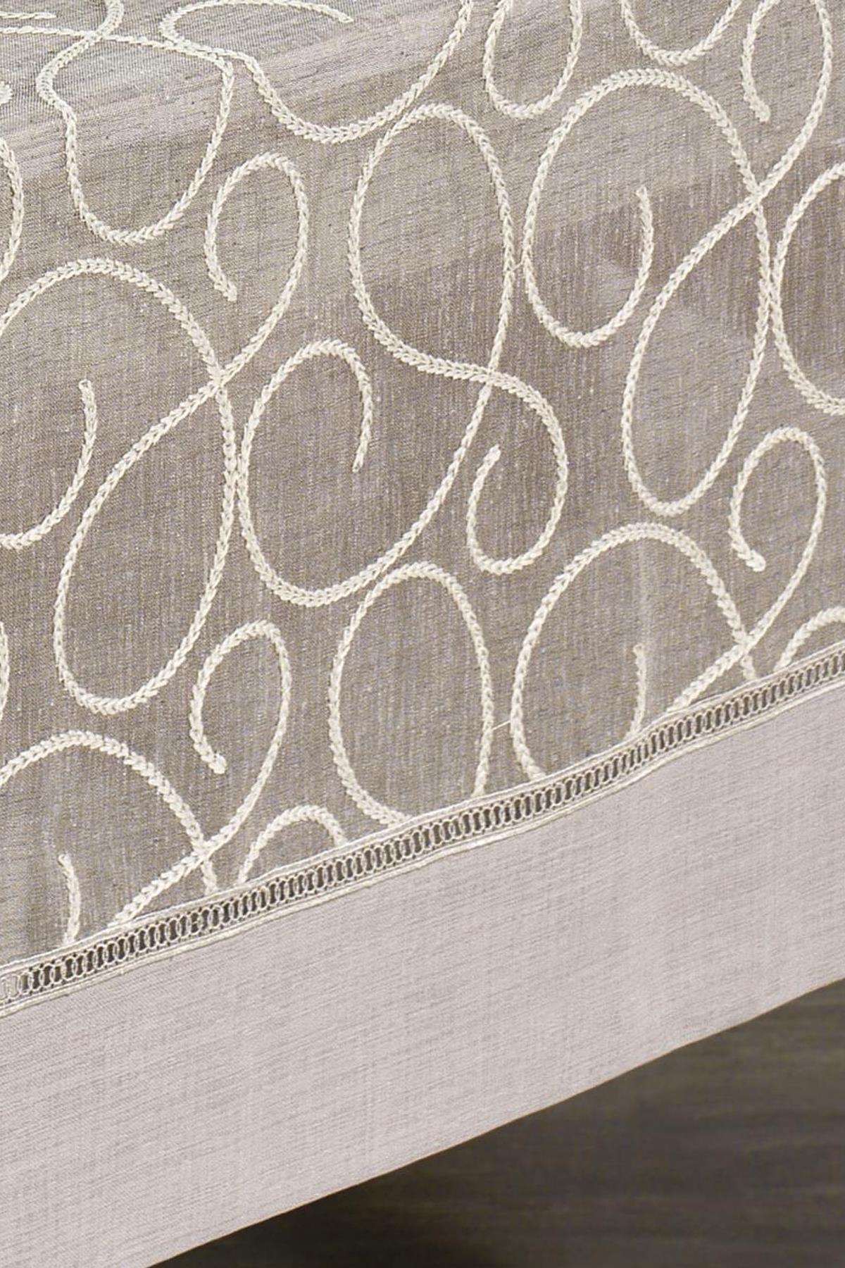 Beigefarbene, fleckabweisende und pflegeleichte Tischdecke mit Muster, 160x260 cm Tischdekoration