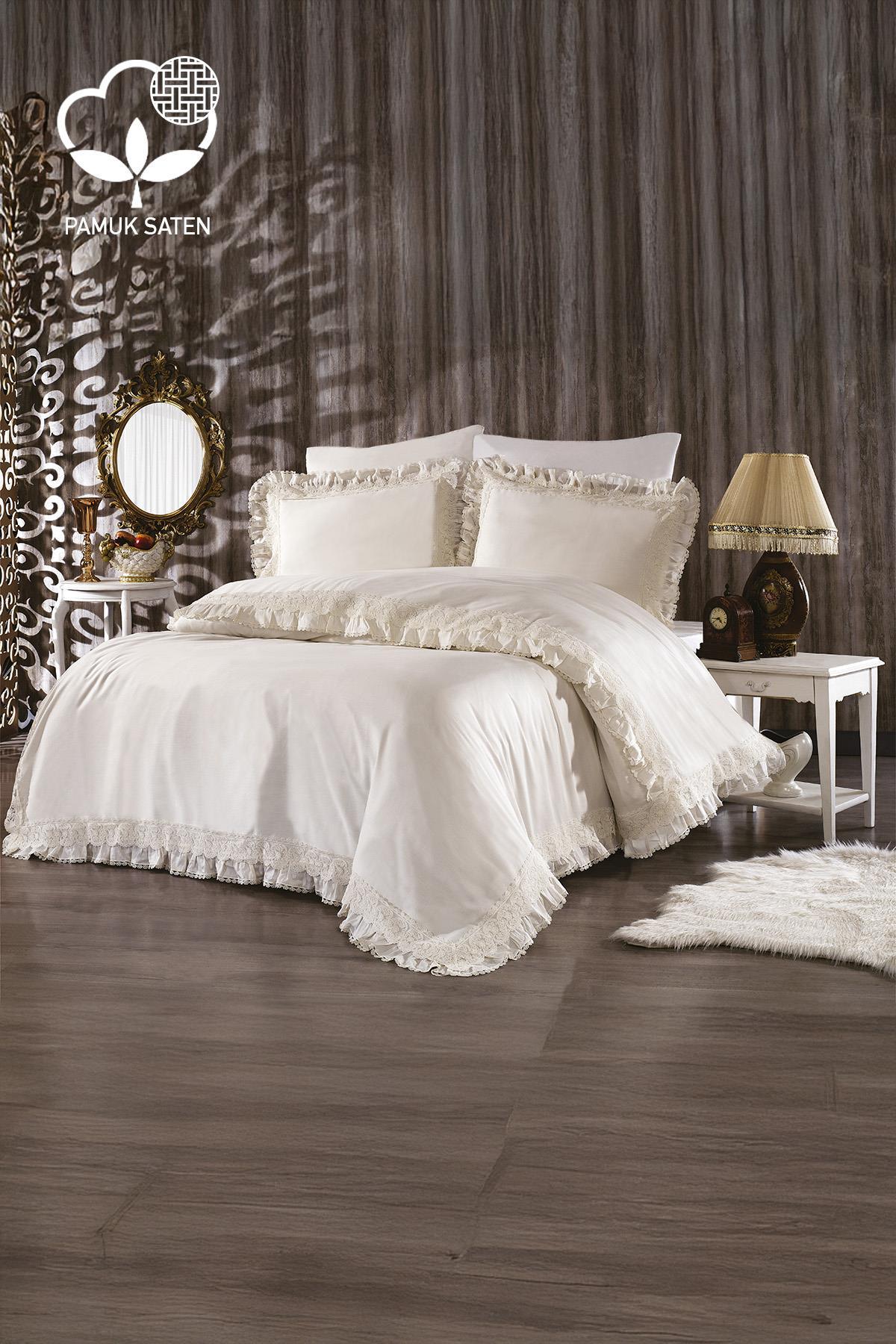 Bettwäsche-Set aus Bio-Baumwollsatin mit Spitze für Doppelbetten, in stilvollem Schlafzimmer-Ambiente