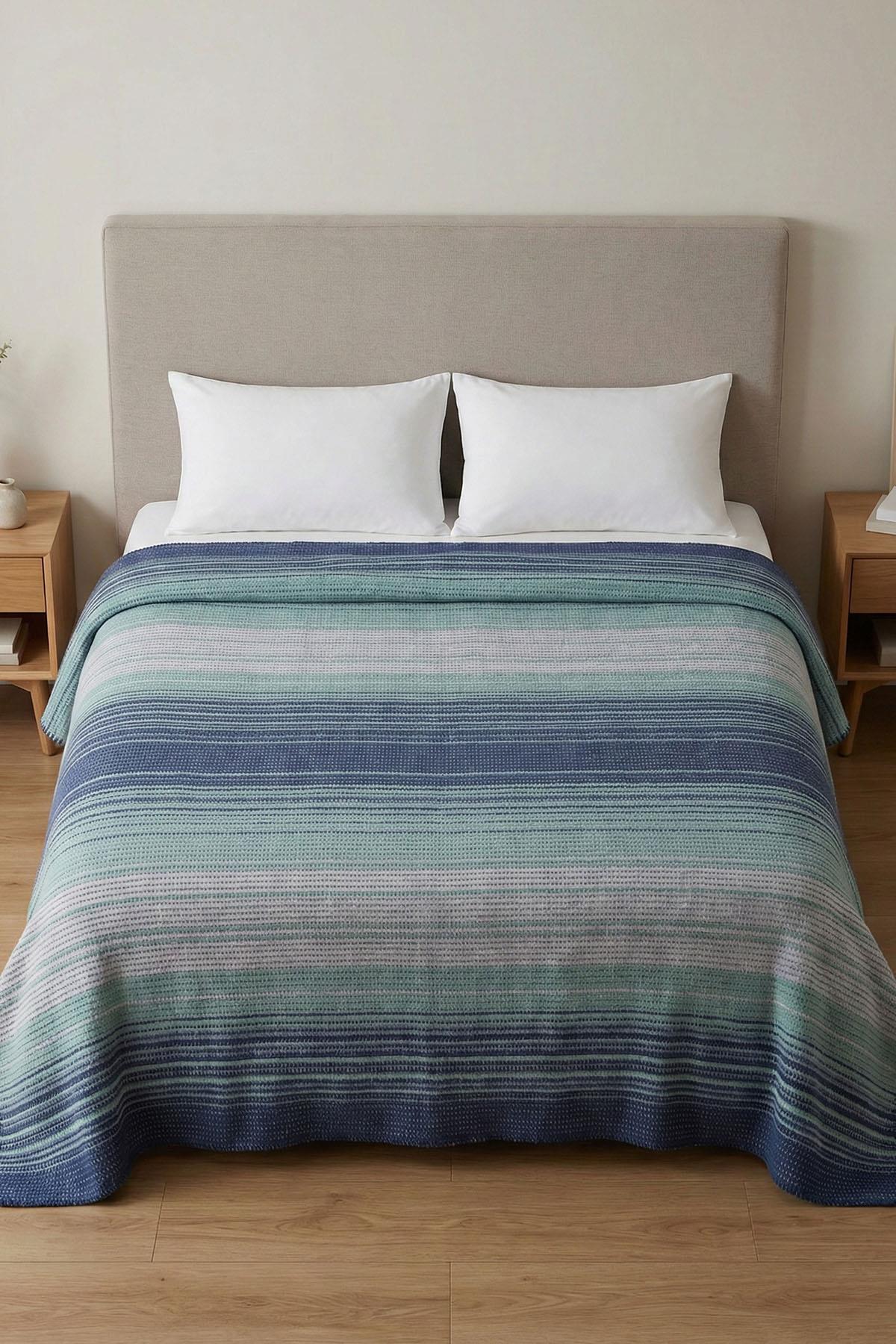 Trend Gestreifte Doppelbettdecke (180 x 220 cm)