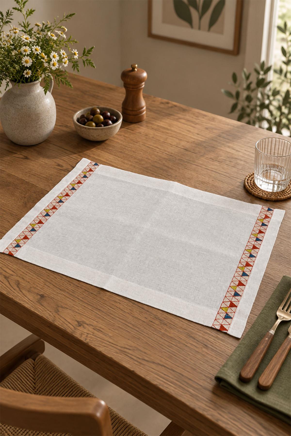 Platzset mit Tria-Fliesenmuster, fleckenabweisend und einfach herzustellen (30 x 50 cm)